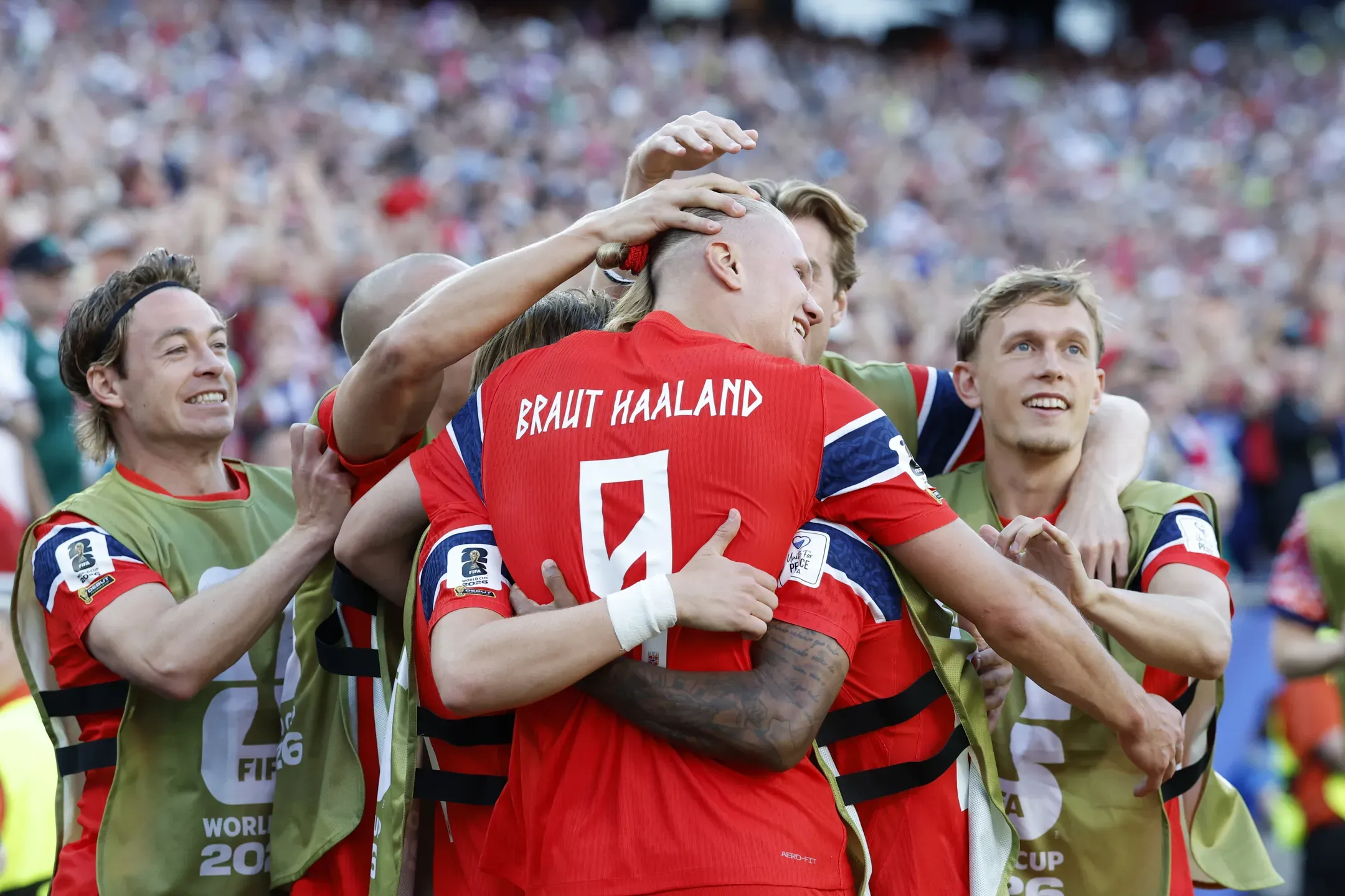Haaland e Bukayo Saka anteveem Noruega x Inglaterra