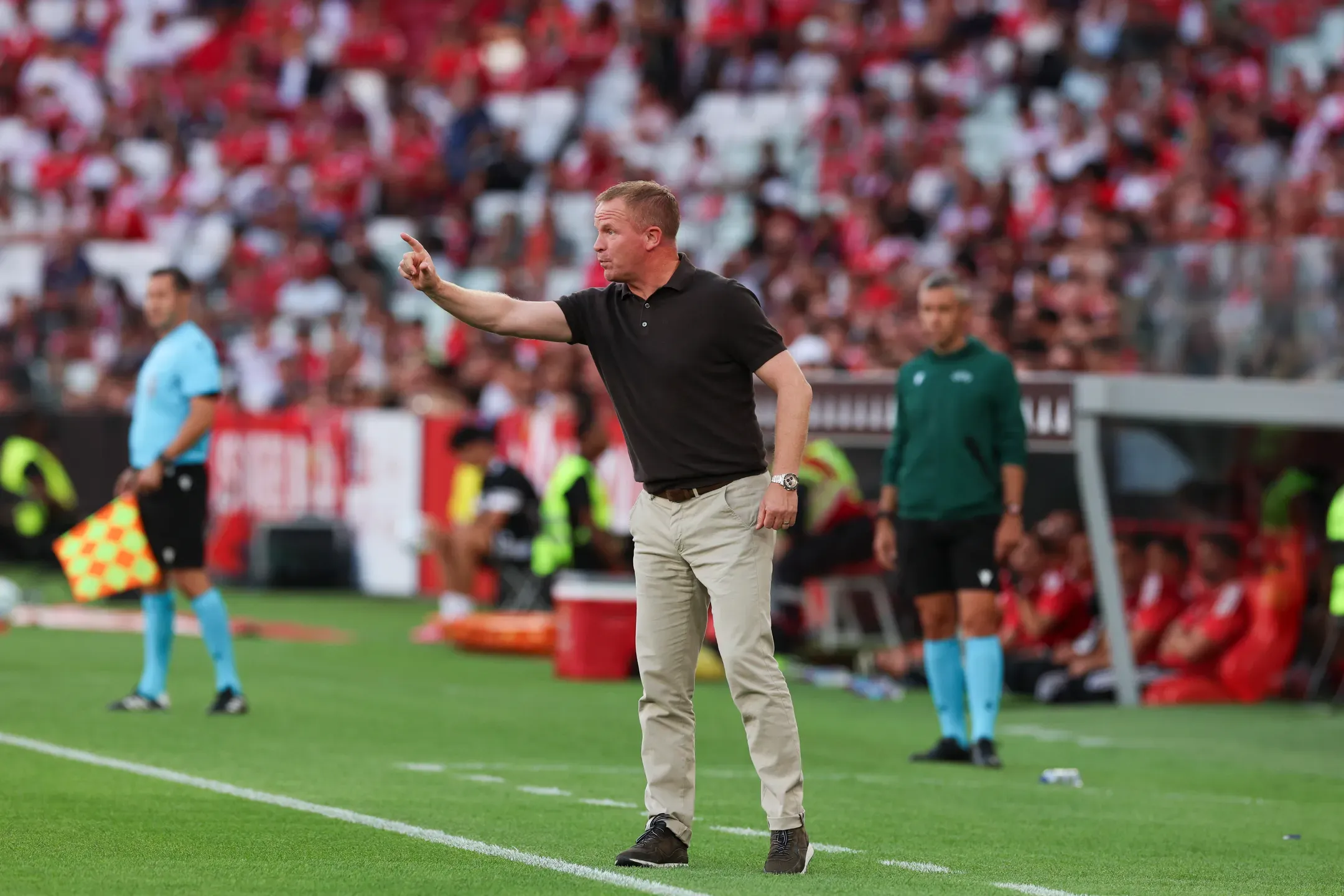 Wouter Vrancken antrevê duelo com o Benfica