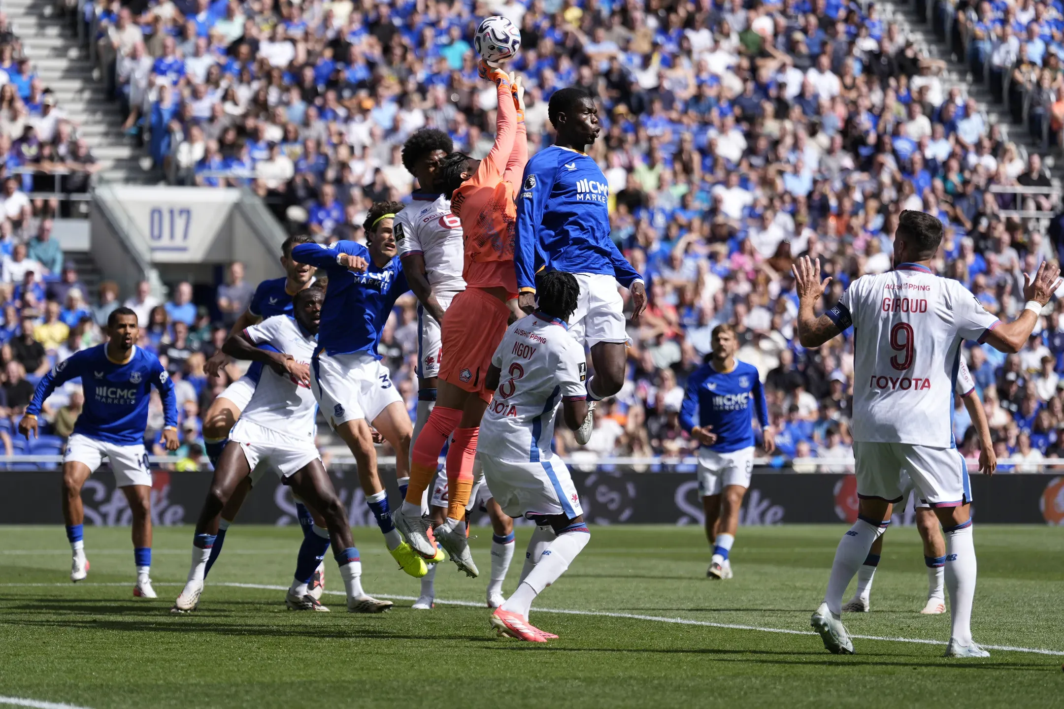 Everton e Lille empatam