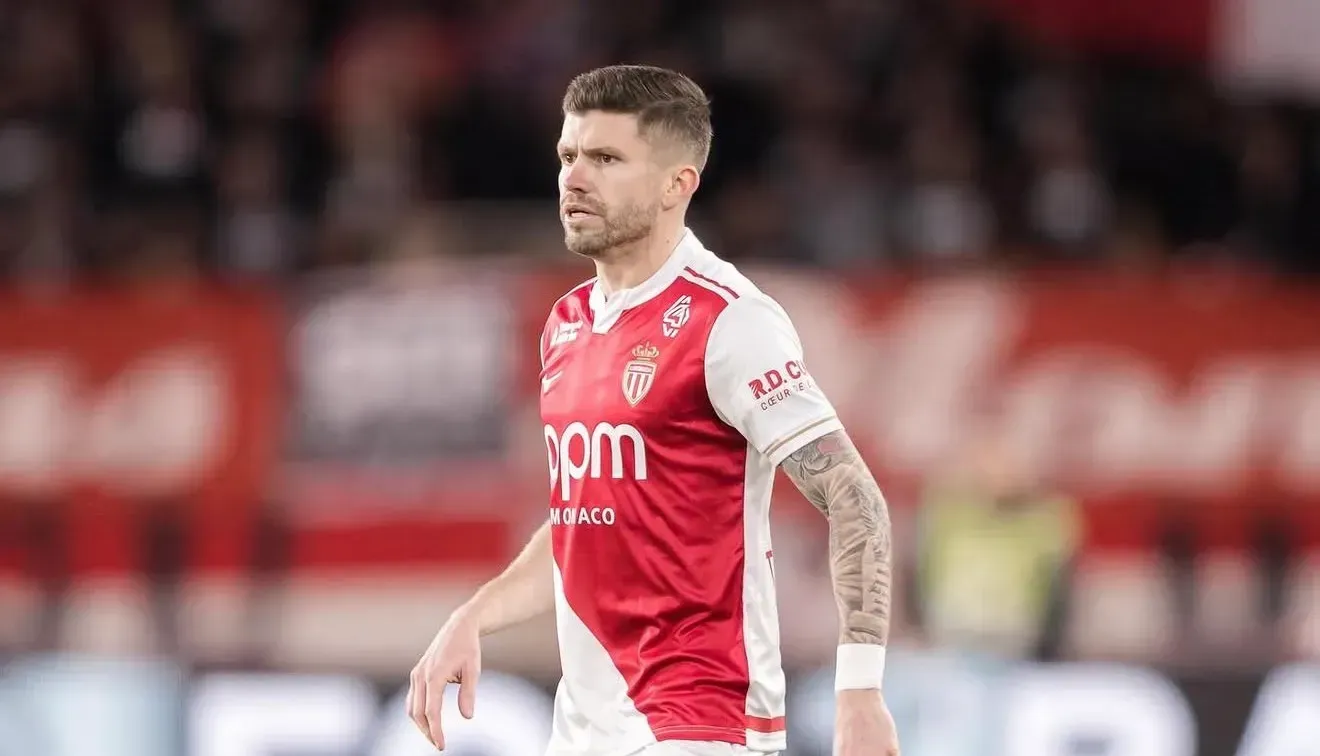 Oficial: Ajax contrata Caio Henrique até 2030
