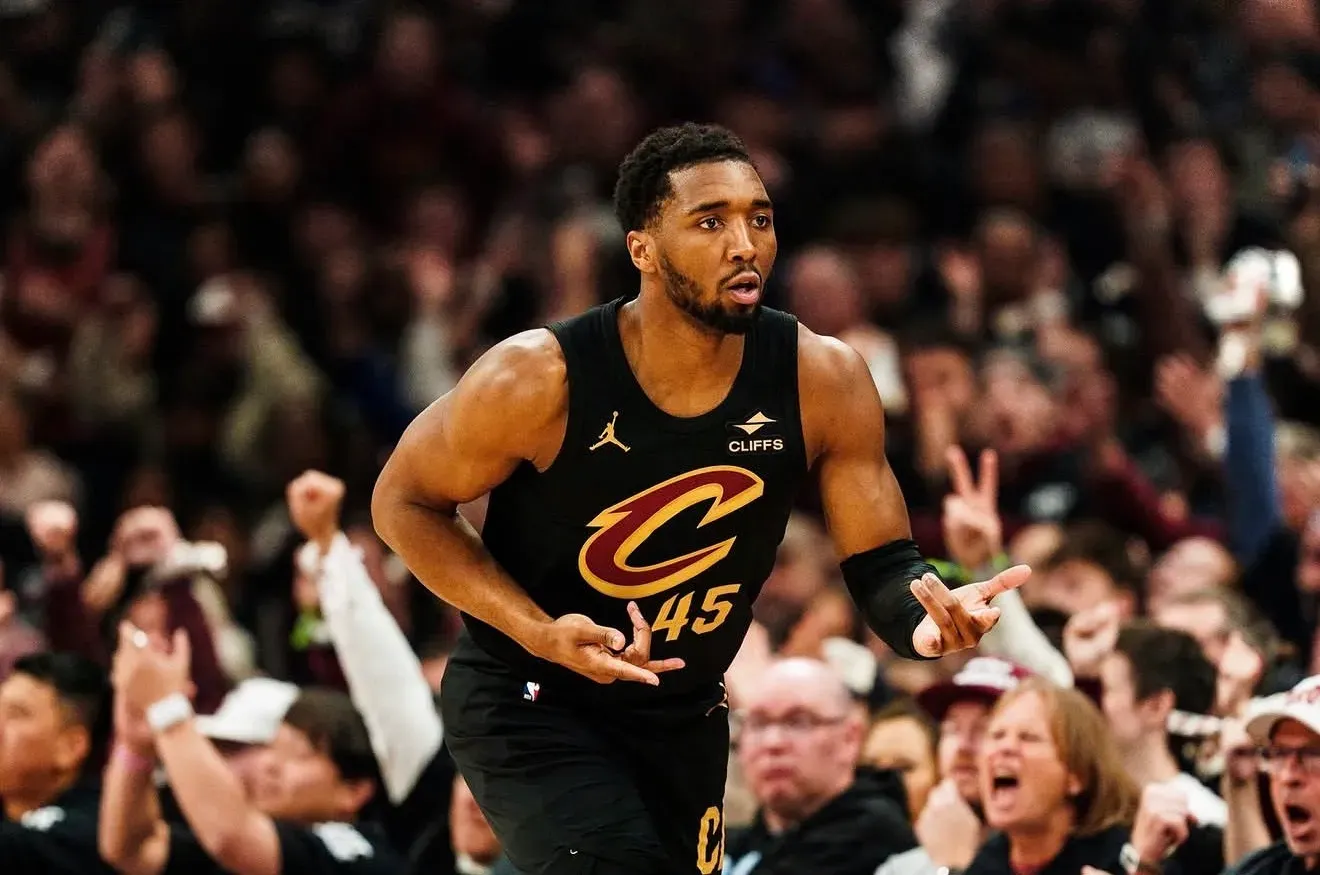 Donovan Mitchell renova com os Cavaliers até 2031