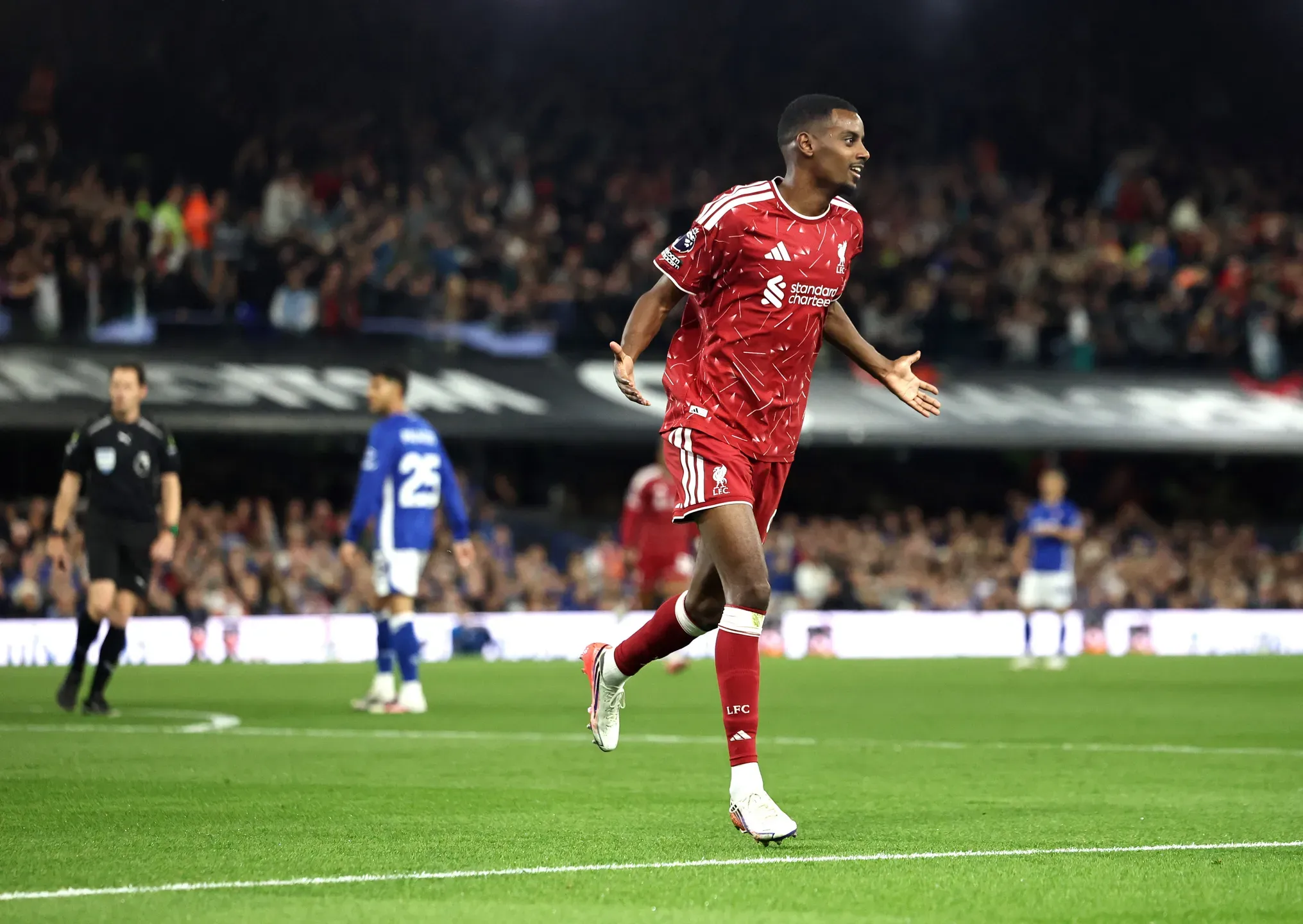 Liverpool arrecada a primeira vitória na Premier League