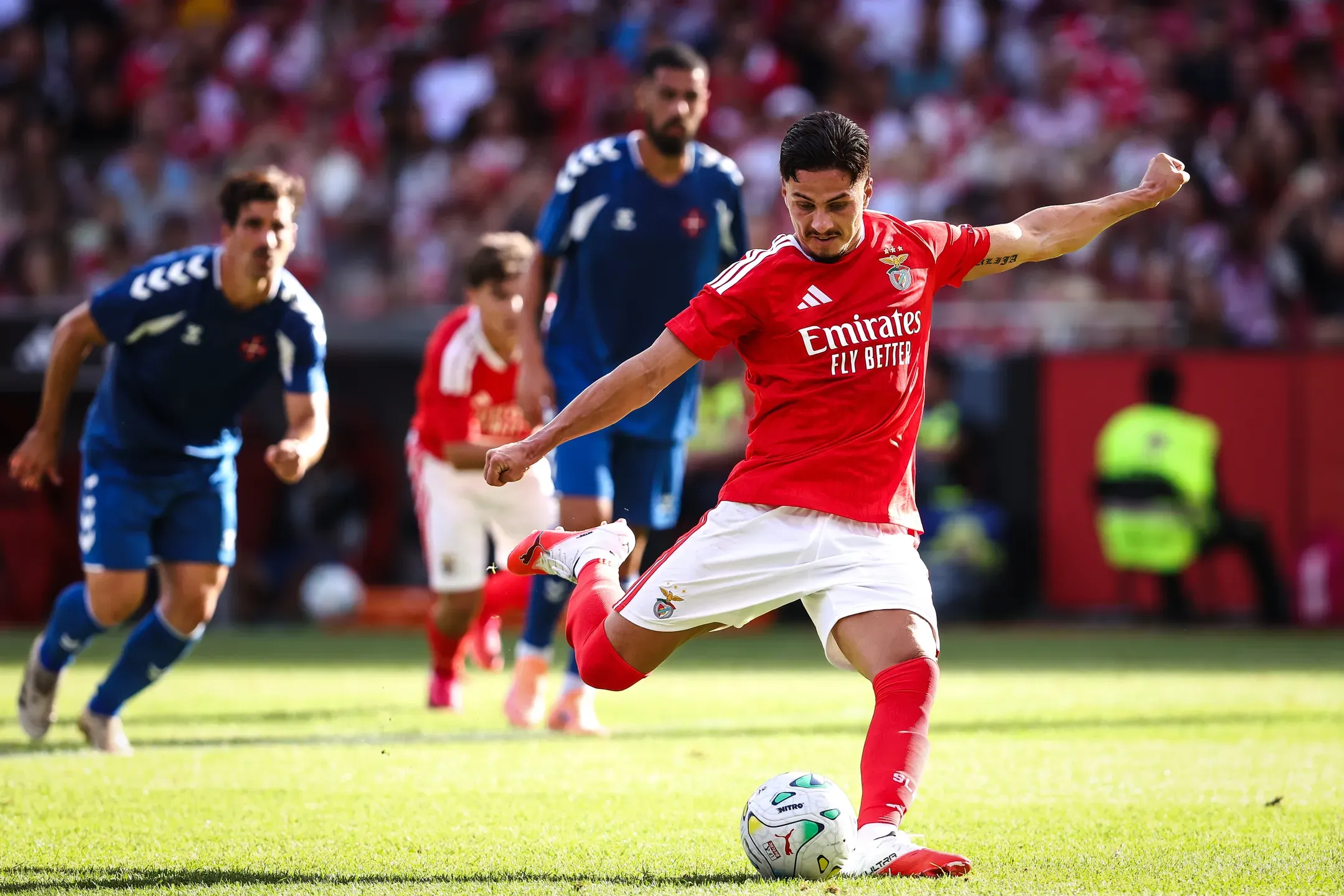Ivanovic muito perto de rumar ao Lens     