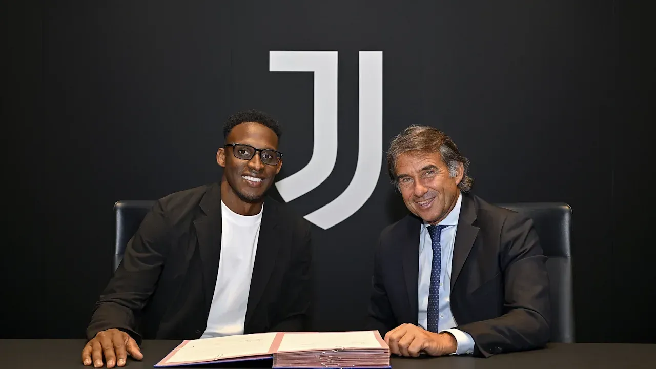 Juventus fecha contratação de defesa-central