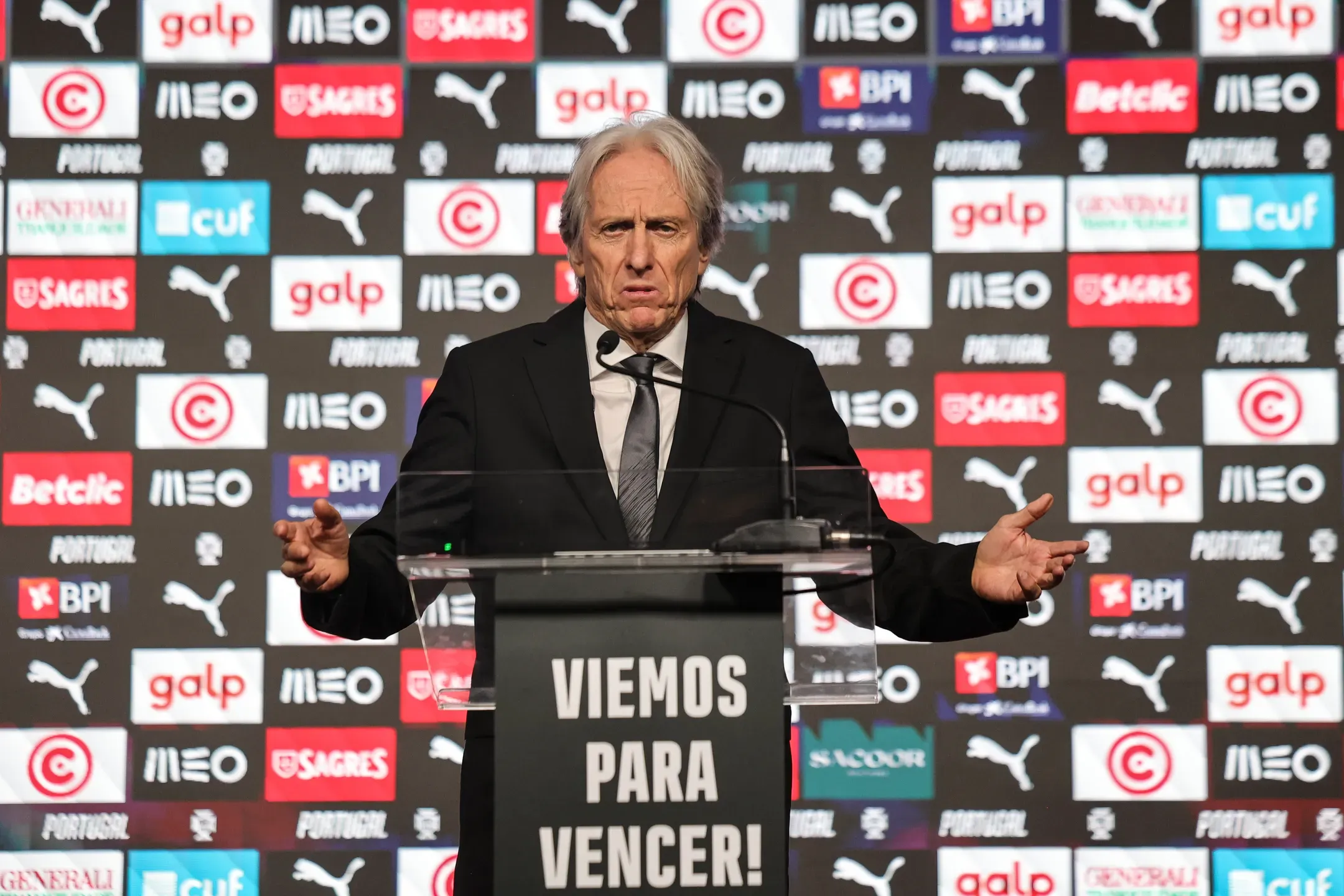Estreia de Jorge Jeus com procura elevada