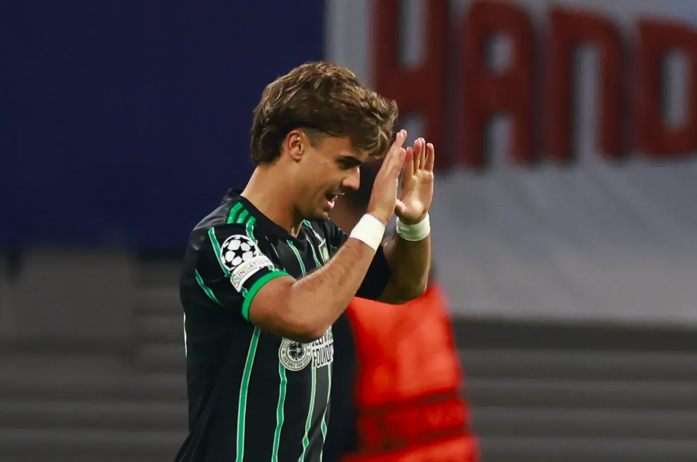 Ex-Benfica voltou a jogar... 18 meses depois