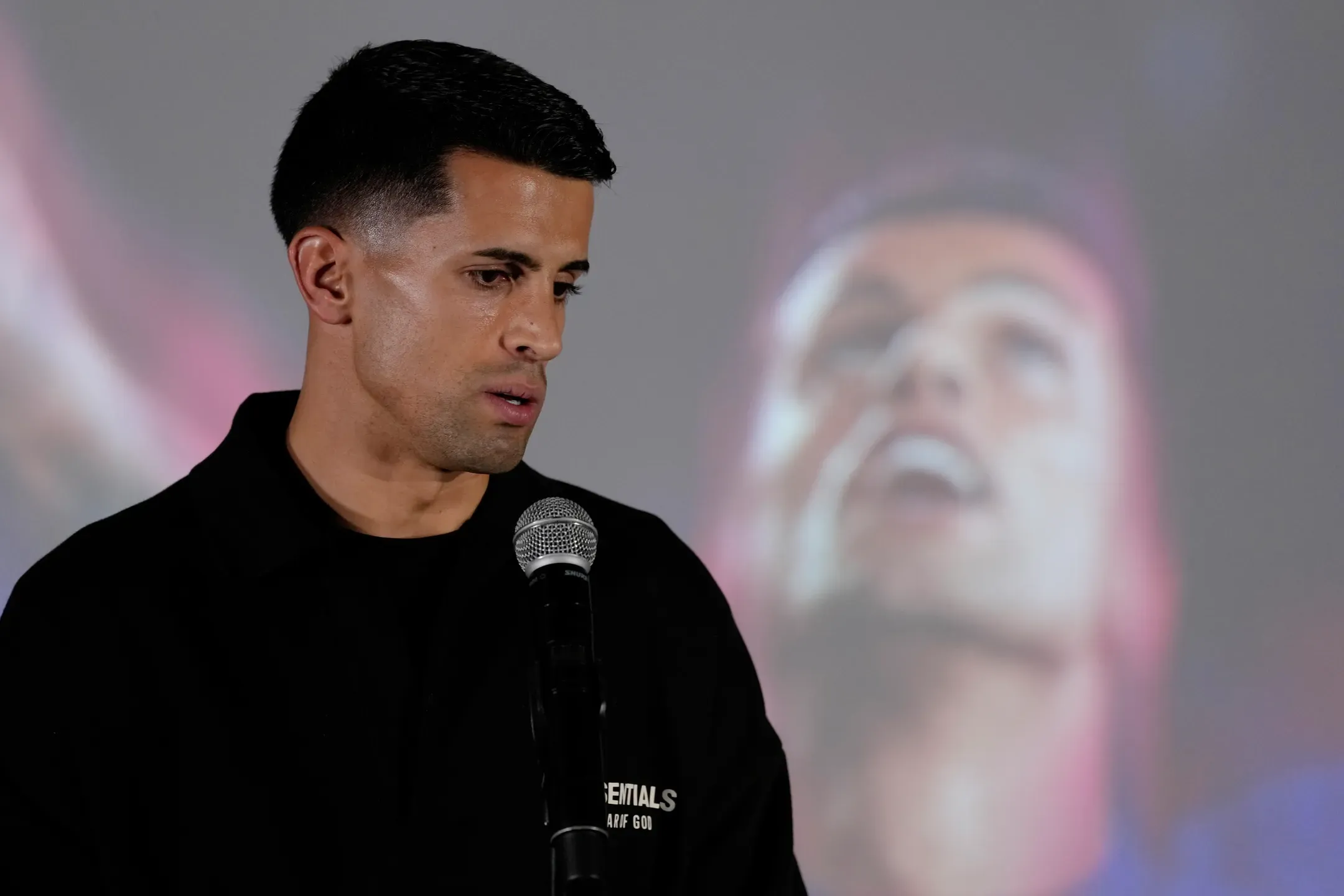 Cancelo rescinde com o Al Hilal