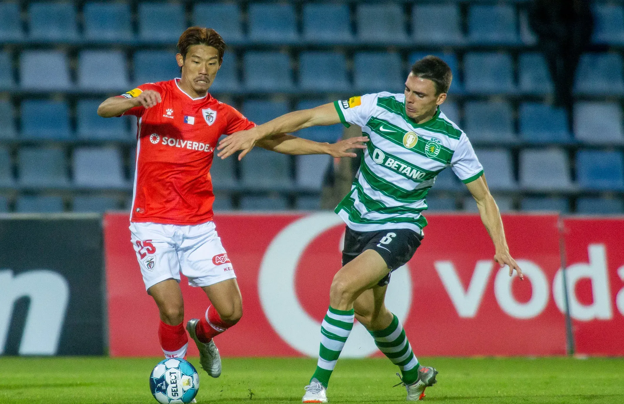 Sporting volta à carga por Palhinha