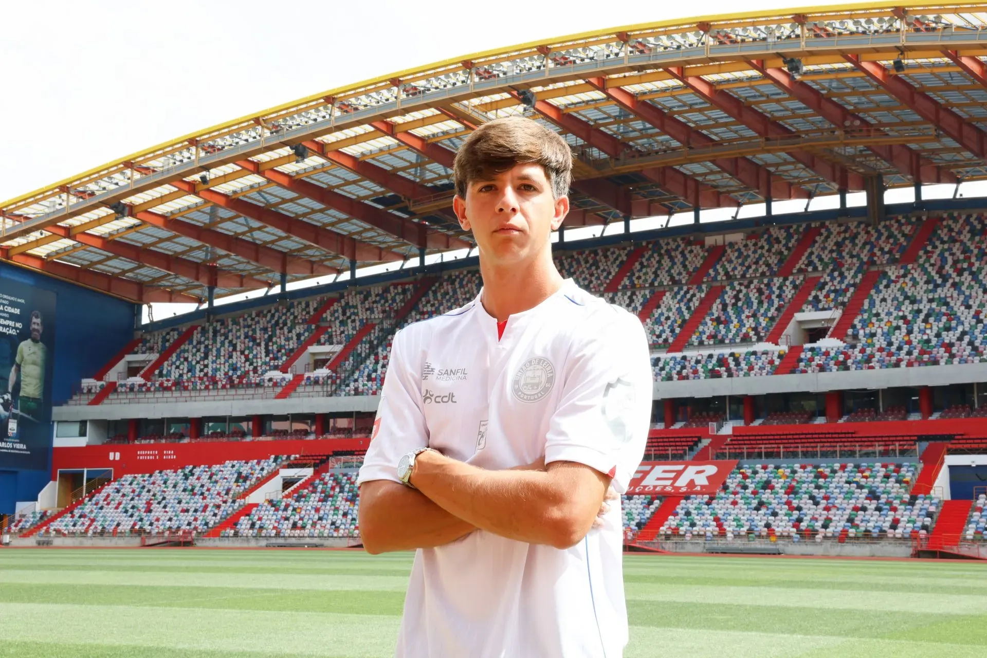 Oficial: Kikín reforça a União de Leiria
