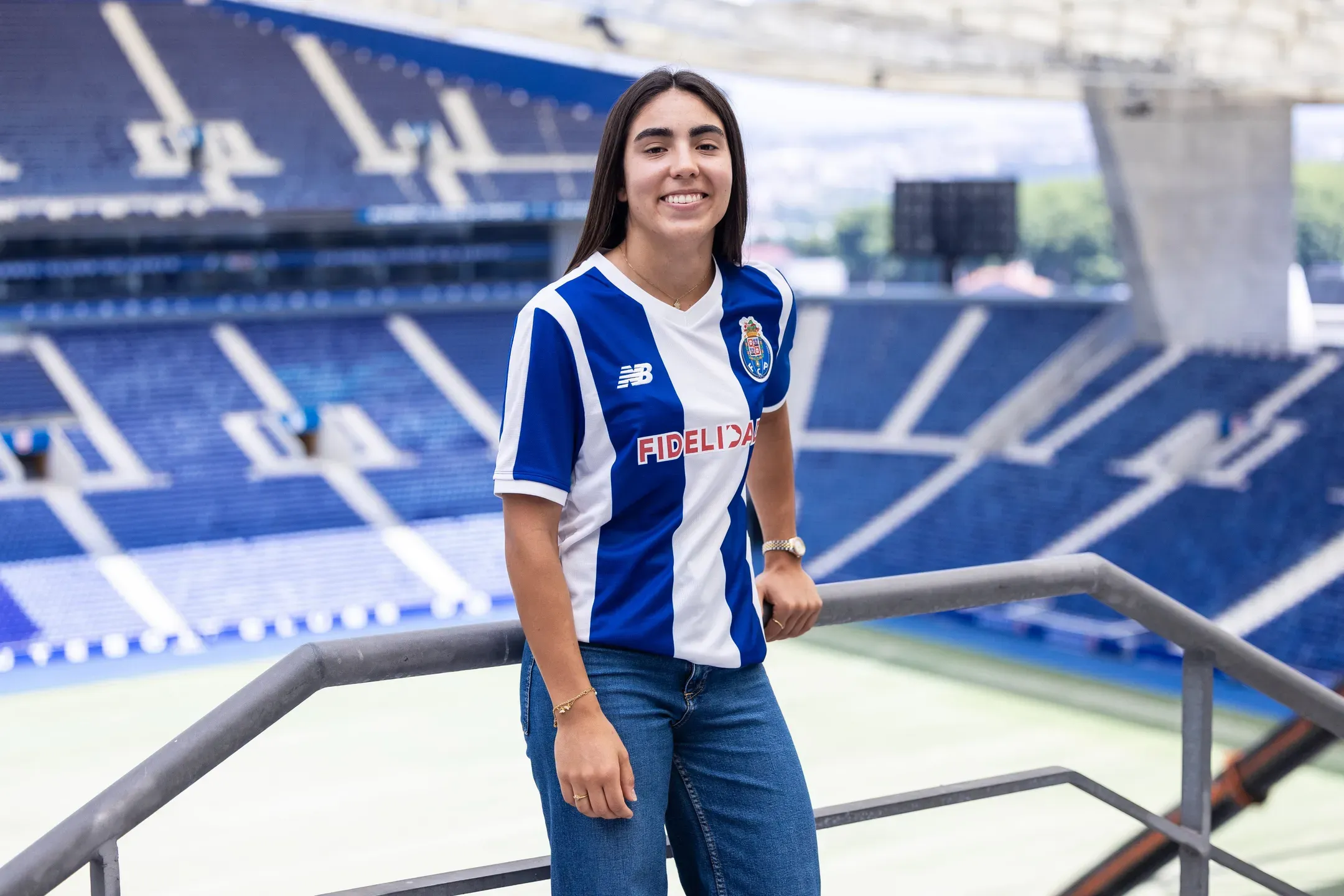 Oficial: Letícia Almeida deixa Benfica para rumar ao FC Porto