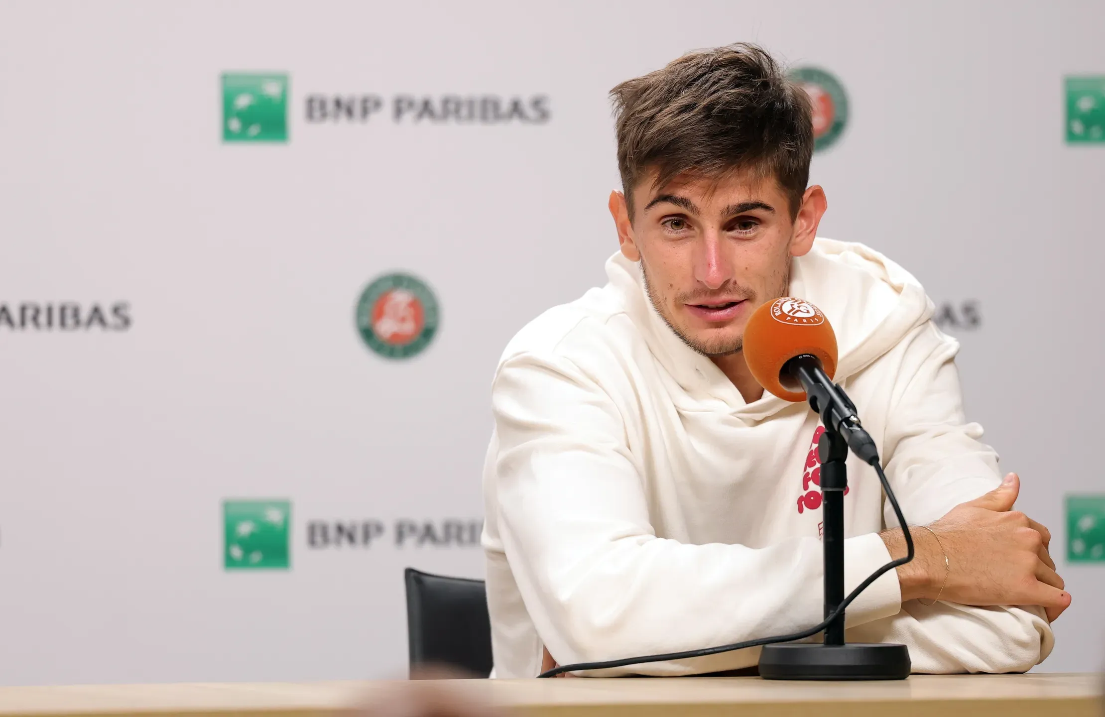 Virose define final em Roland Garros