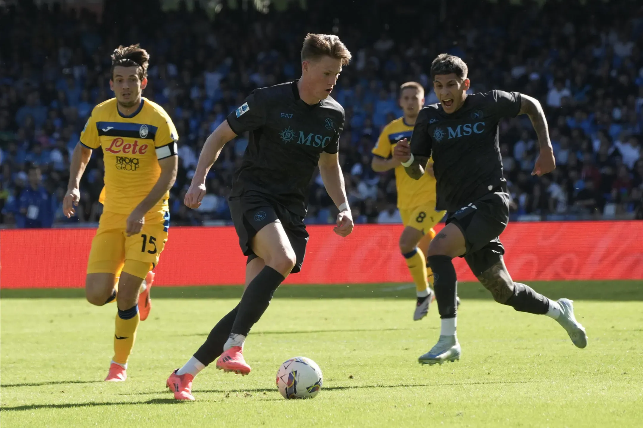 Cirurgia cardíaca retira McTominay dos relvados por duas semanas