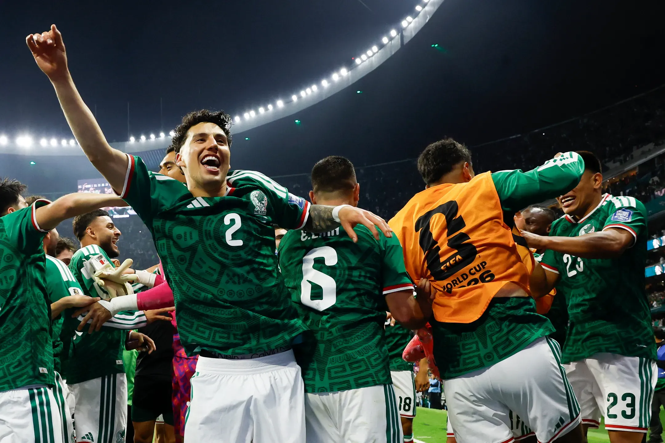 México continua a sonhar e segue para os oitavos