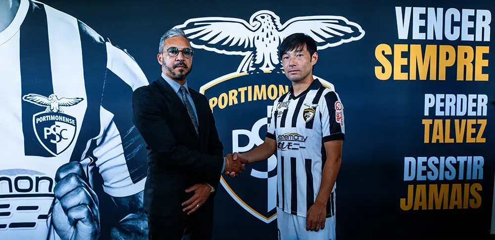 Nakajima apresentado no Portimonense