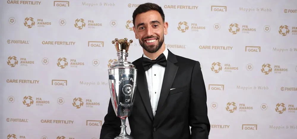 Bruno Fernandes eleito o melhor do ano em Inglaterra