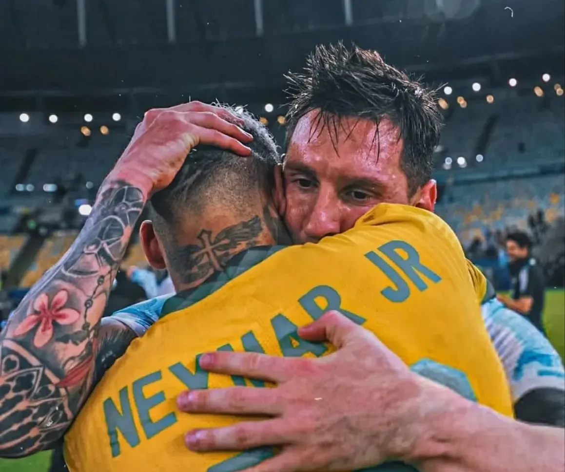 De 10 para 10: Neymar Jr deixa mensagem para a despedida de Messi