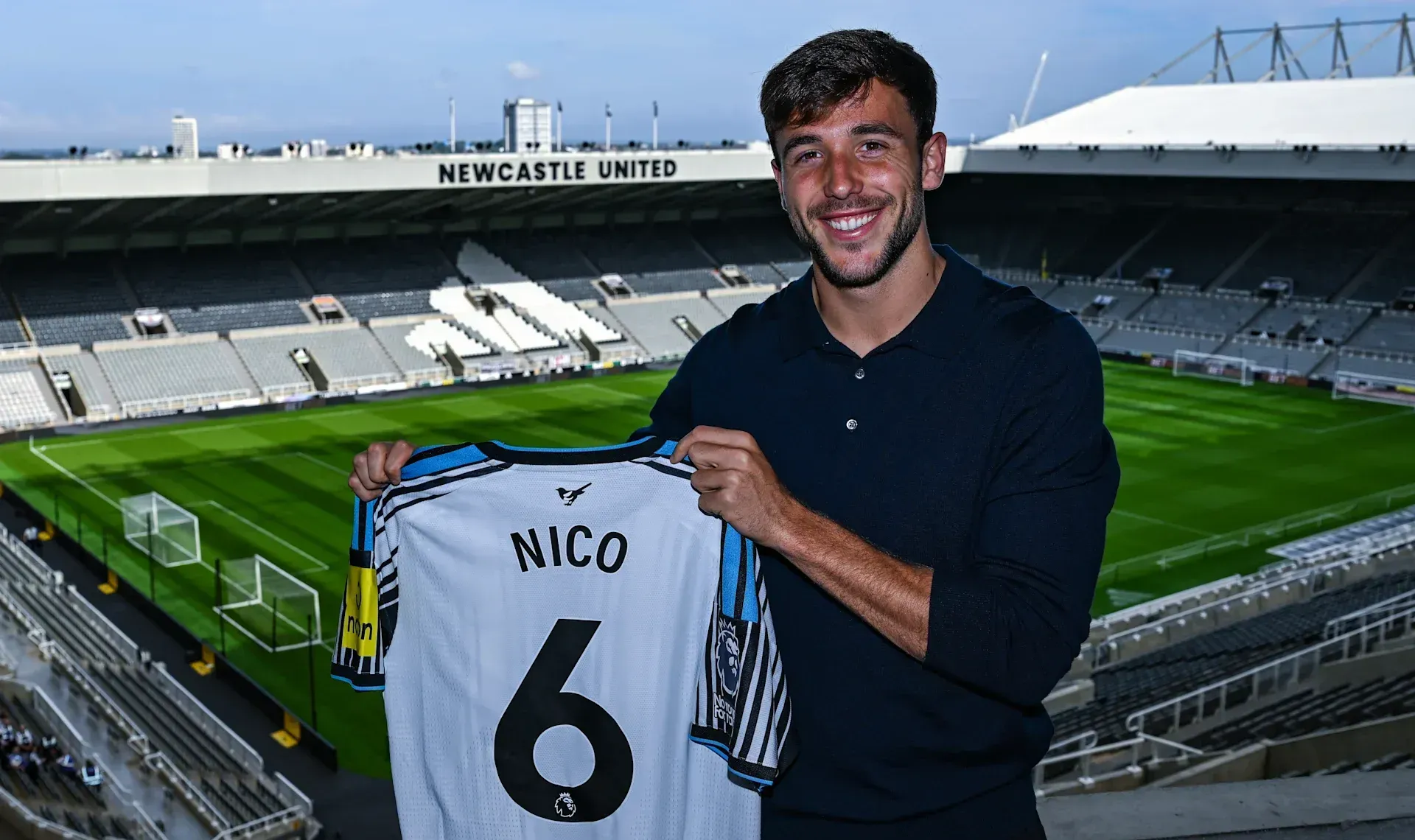 Oficial: Ex-FC Porto reforça o Newcastle