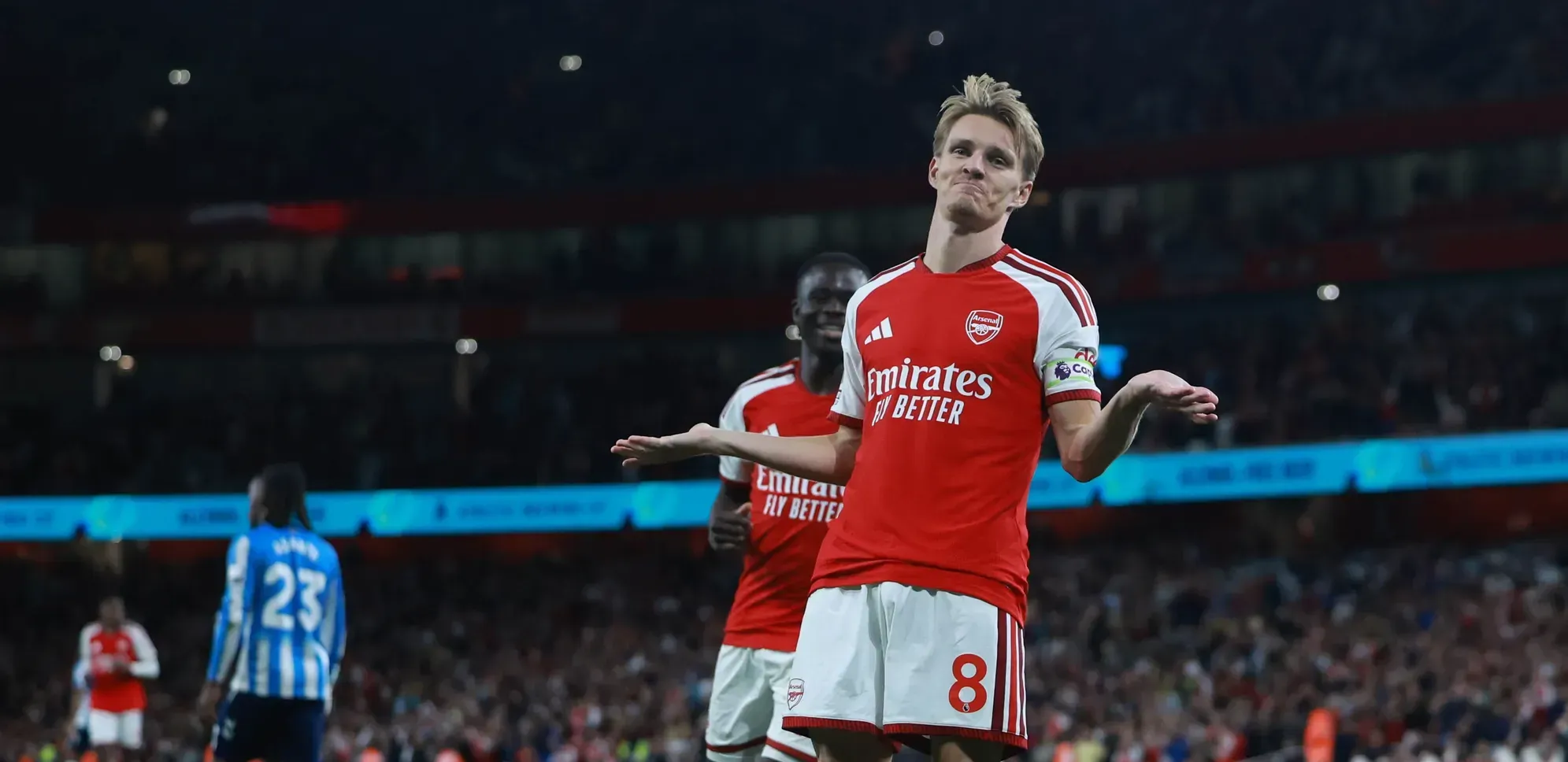 Arsenal não dá hipóteses a recém-promovido