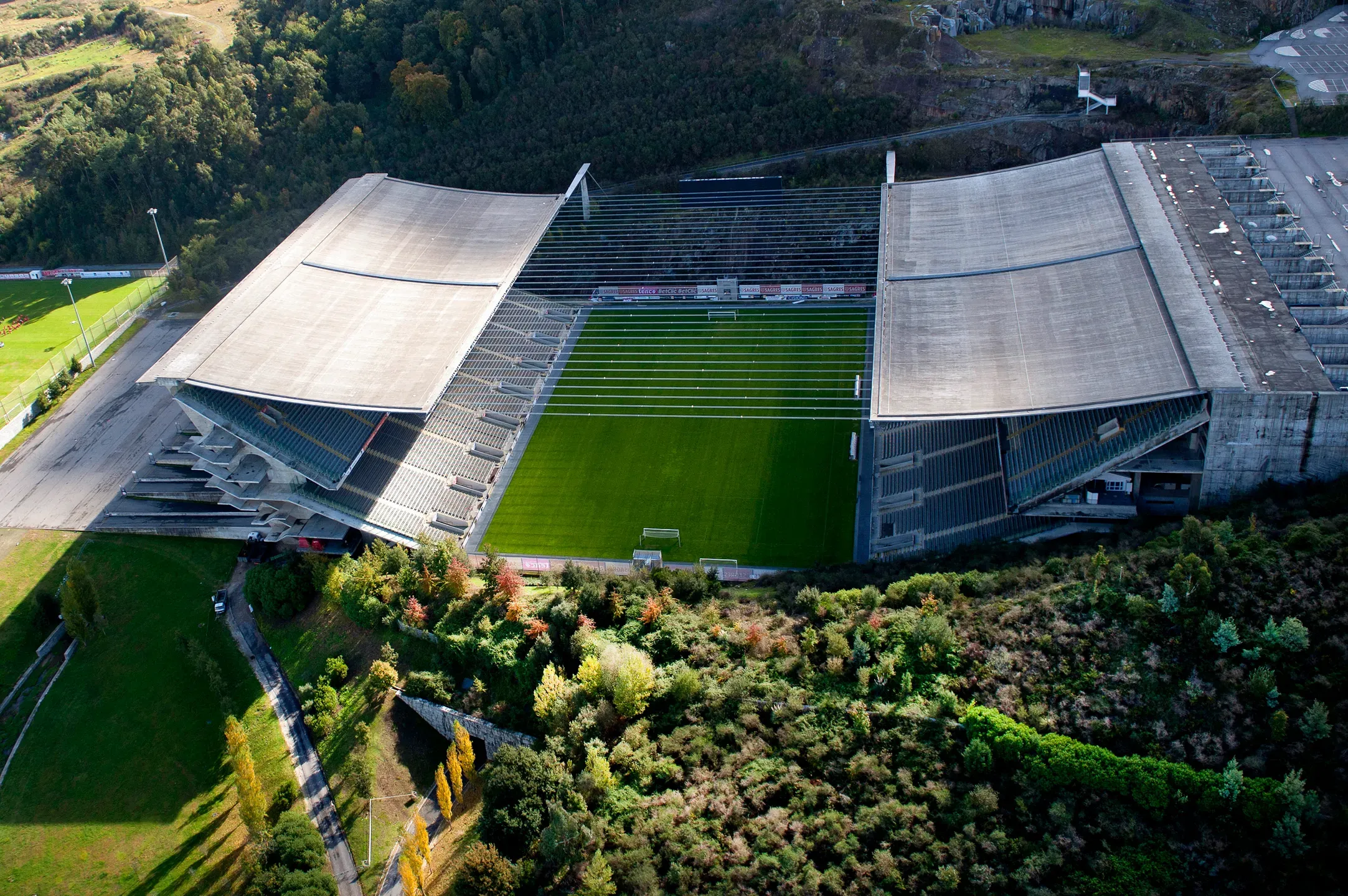 Portugal regressa a Braga para receber Dinamarca
