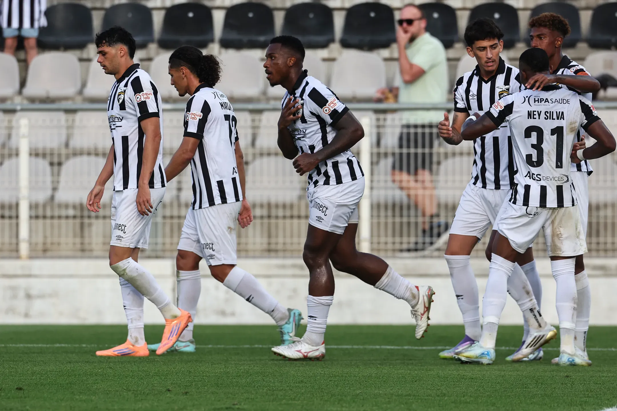 Portimonense bate Amarante e regressa às vitórias