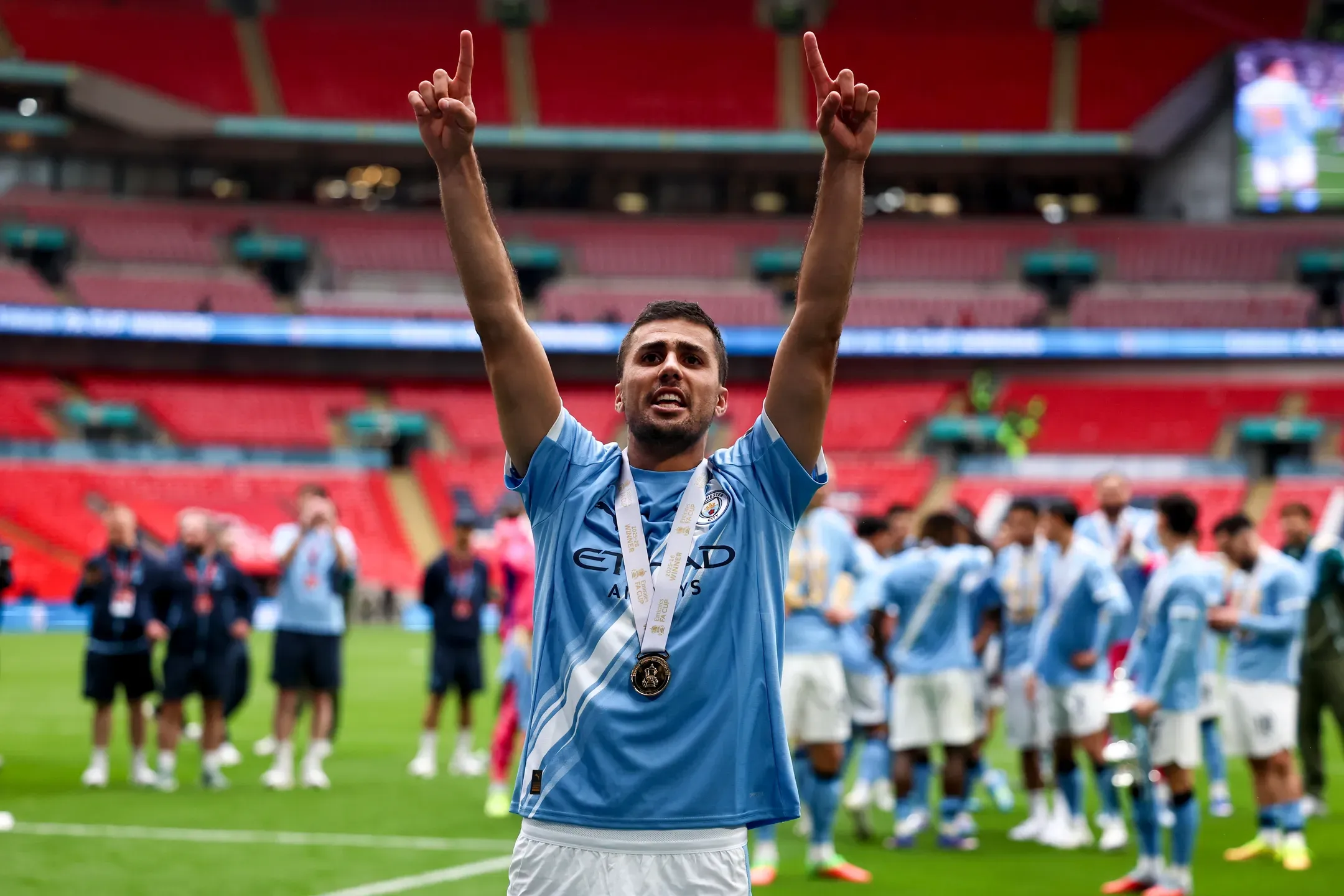 Rodri sai em defesa do Man City: "Títulos não foram comprados"