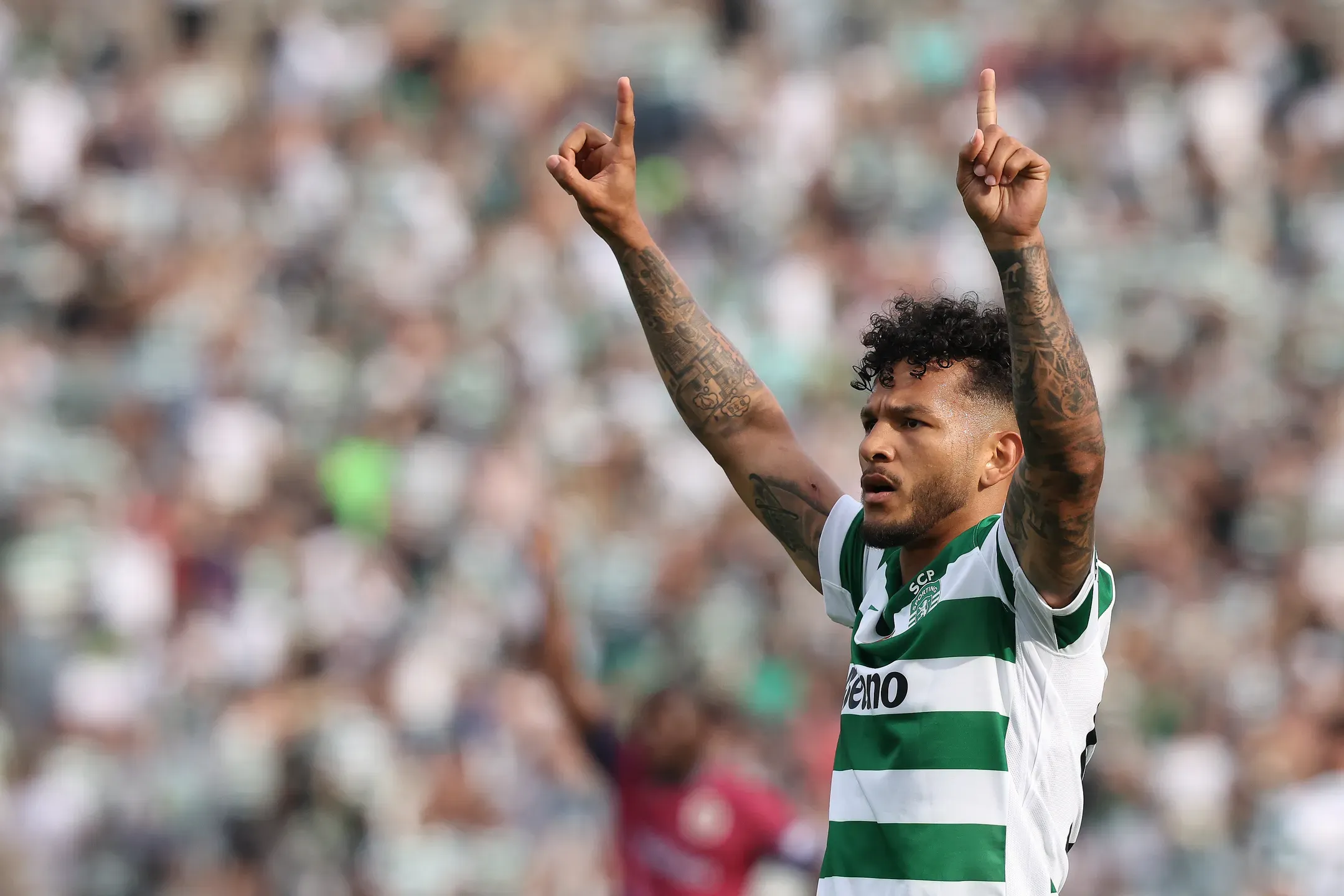 Sporting volta a golear em duelo de preparação