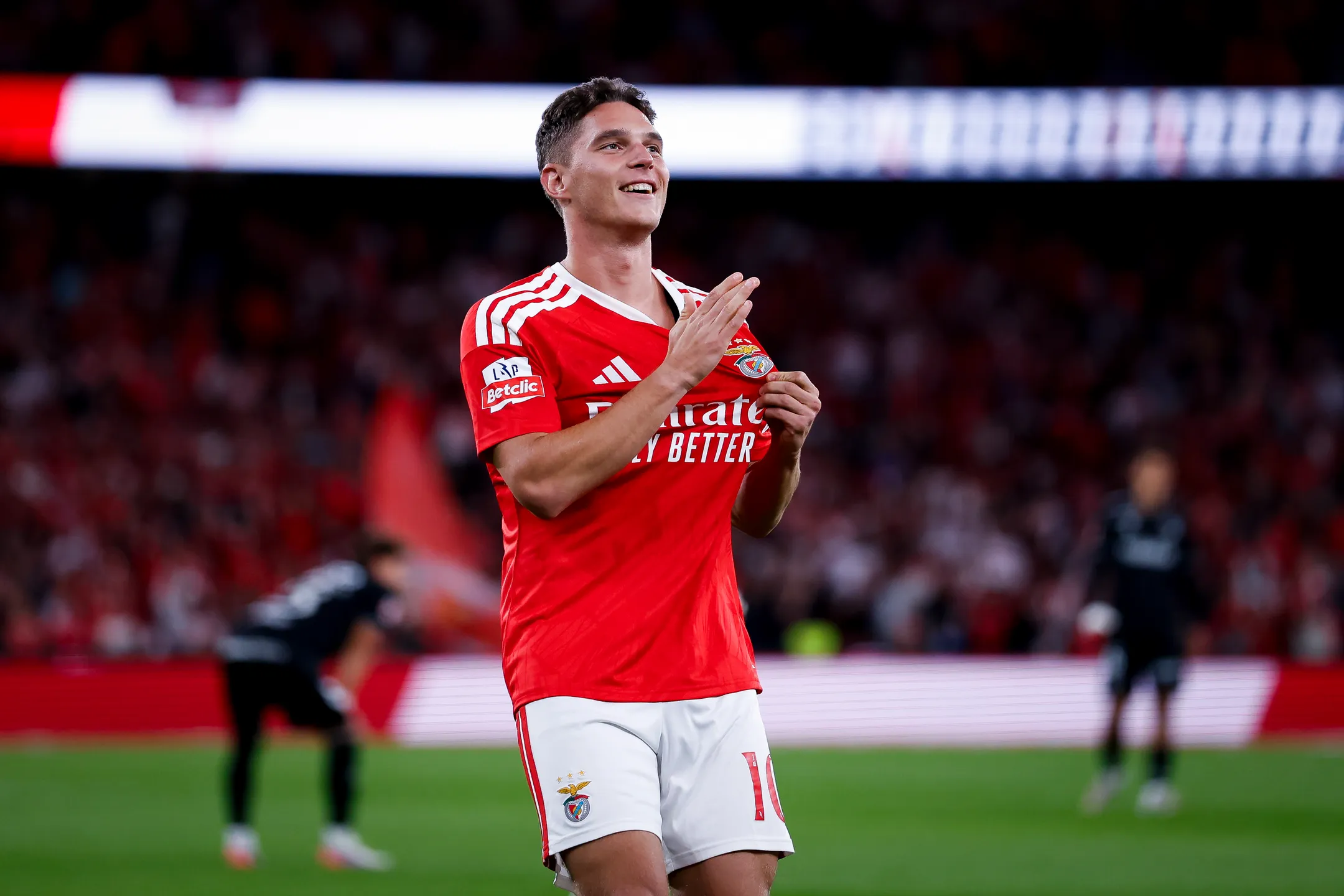 Os 11 iniciais do Benfica x Celtic