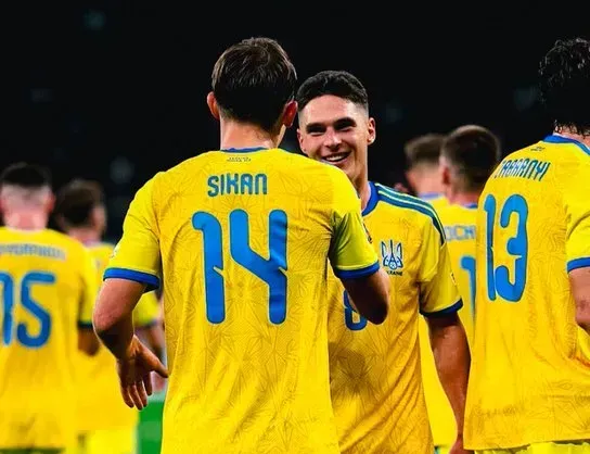 Ucrânia bate Hungria com Sudakov em destaque