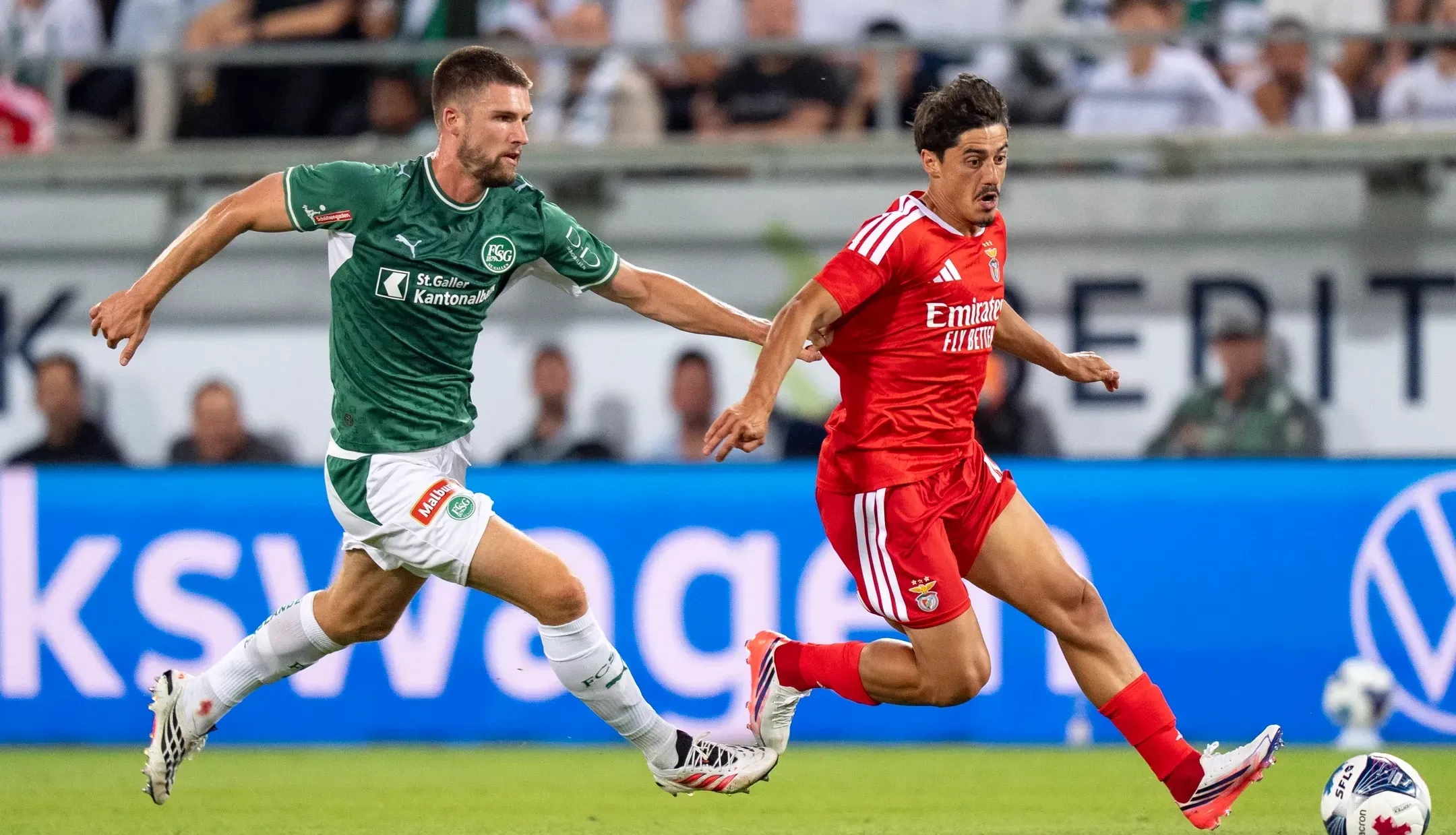 Benfica à espera de dez milhões de euros