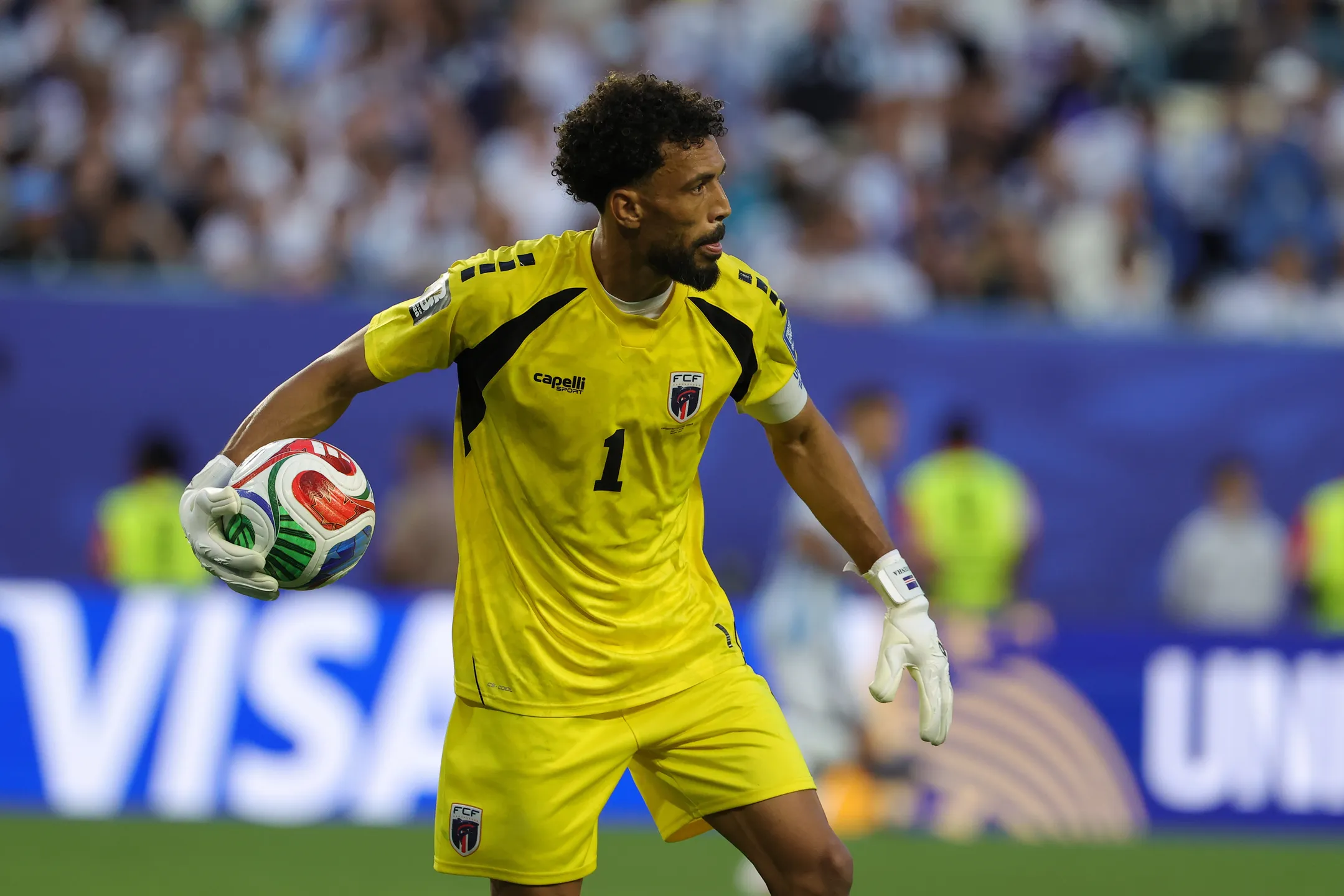Oficial: Vozinha no melhor '11' do Mundial