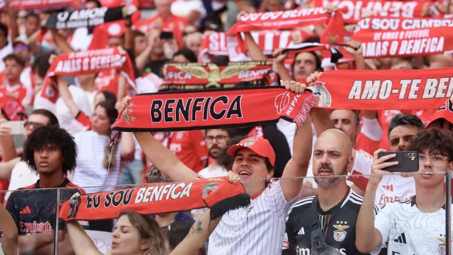 Benfica faz apelo aos adeptos