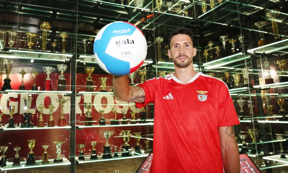 Capitão da Seleção Nacional reforça Benfica