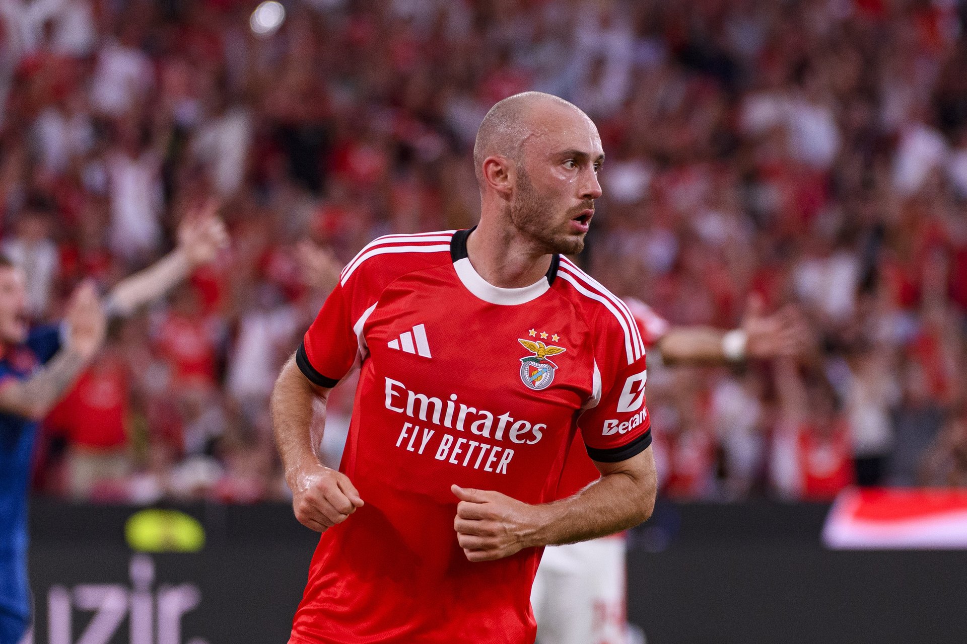 Benfica com novidades na visita à Madeira