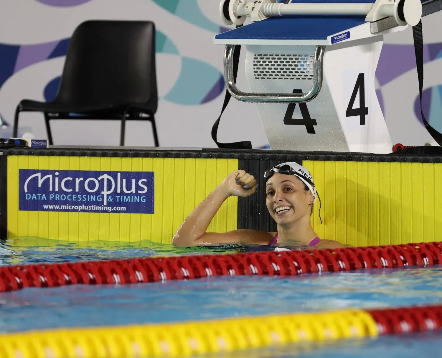 Camila Rebelo revalida ouro nos 100 costas