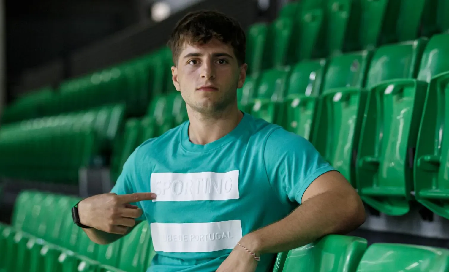 Nil Cervera reforça hóquei do Sporting