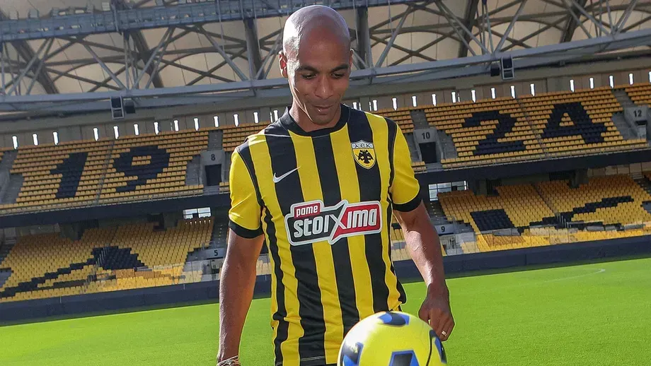 João Mário está de regresso ao AEK