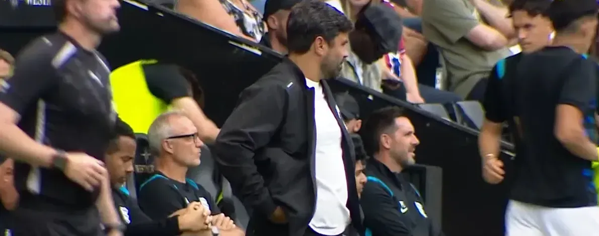 Vítor Matos fora da Taça da Liga inglesa