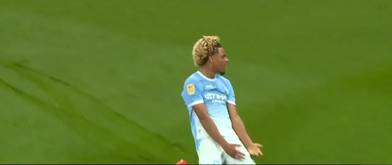 Manchester City goleia na defesa da conquista de 2026