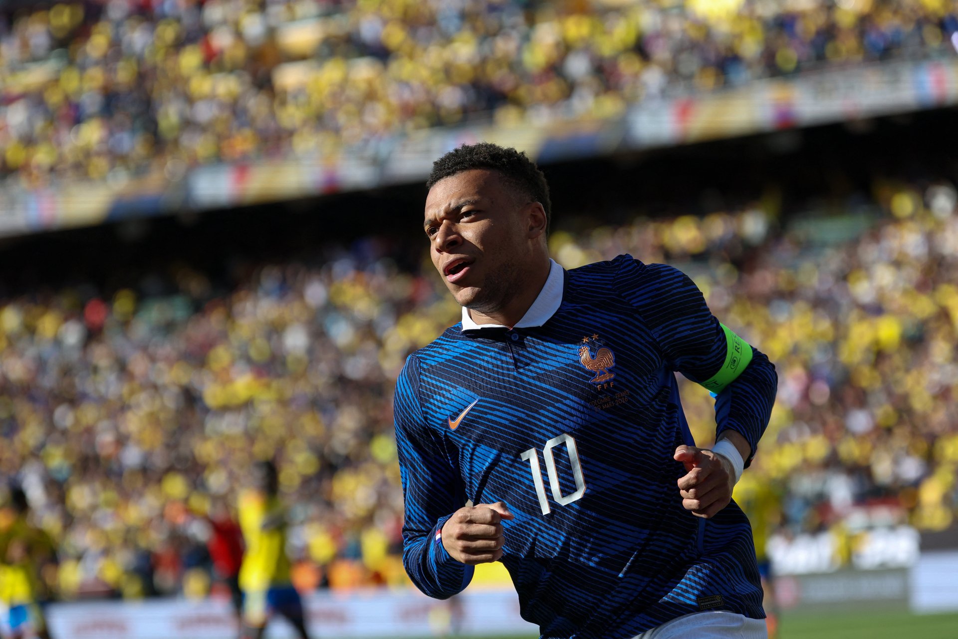 França segue em frente no Mundial