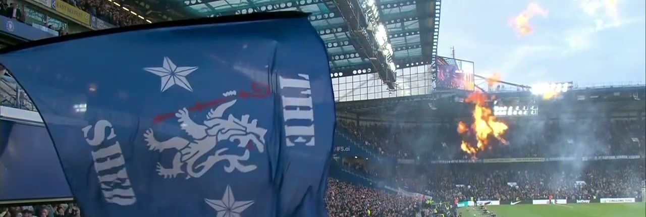 Tottenham perde com Chelsea e adia manutenção