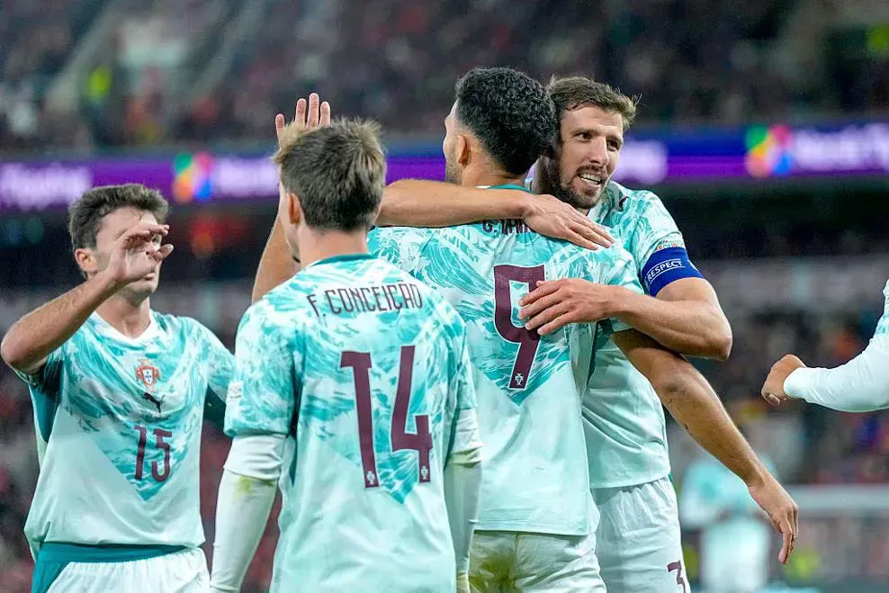 Portugal sofre mas vence na Noruega