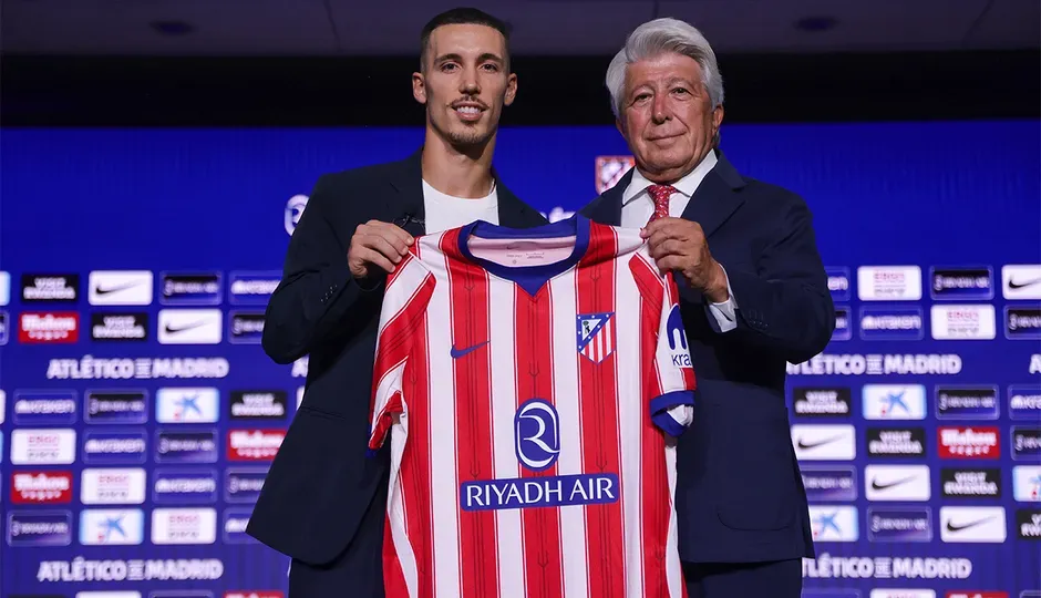 Grimaldo apresentado no Atlético Madrid