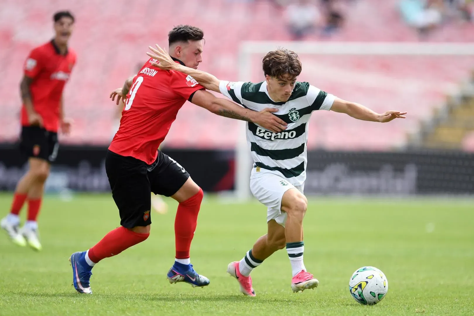 Penafiel conquista a primeira vitória