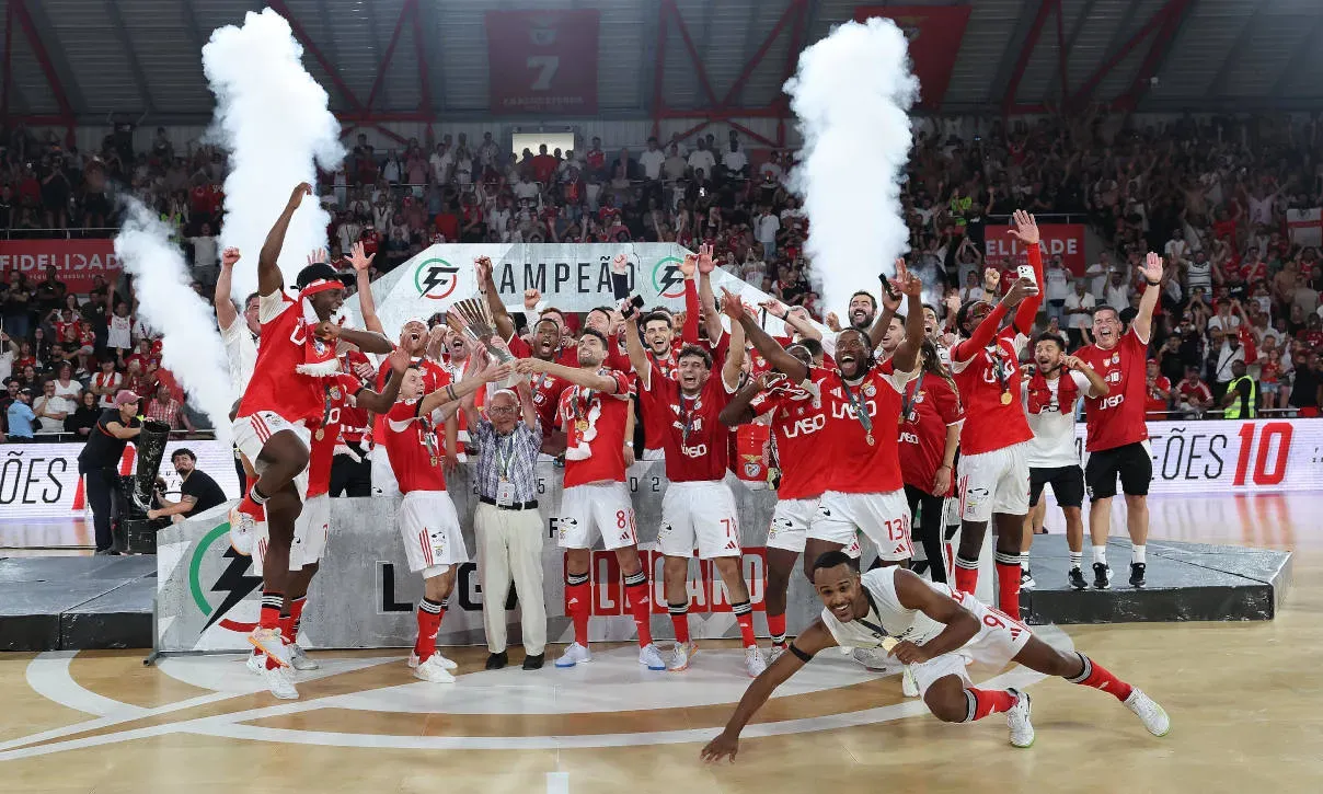 Benfica é bicampeão nacional de futsal 18 anos depois