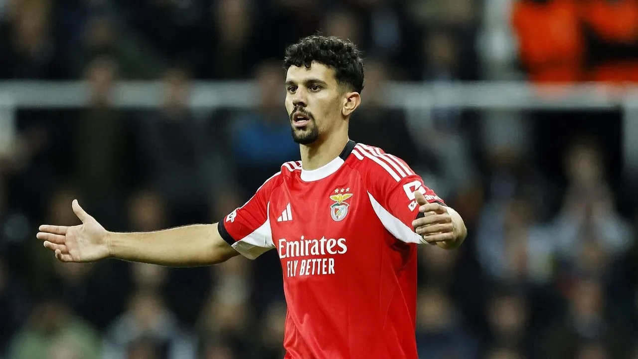Tomás Araújo na mira do Chelsea e Man. United 