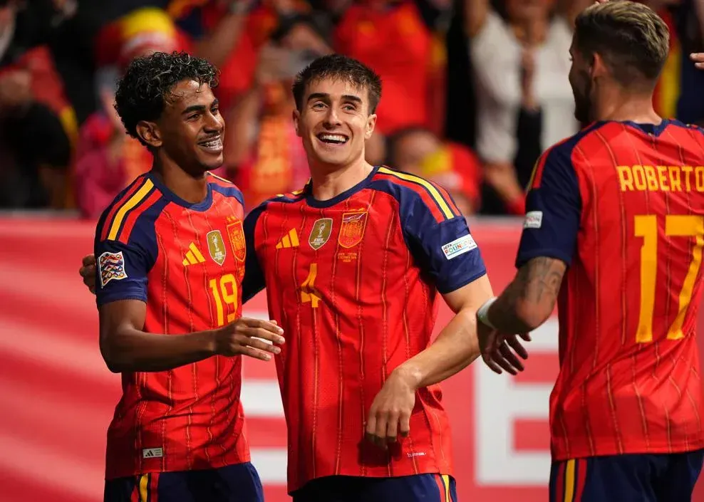 Espanha vence Chéquia na estreia de Fresneda